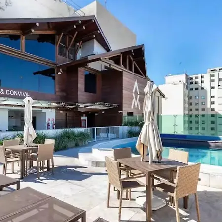 Apartamento completo e moderno com ar condicionado e piscina no centro do RIO-2